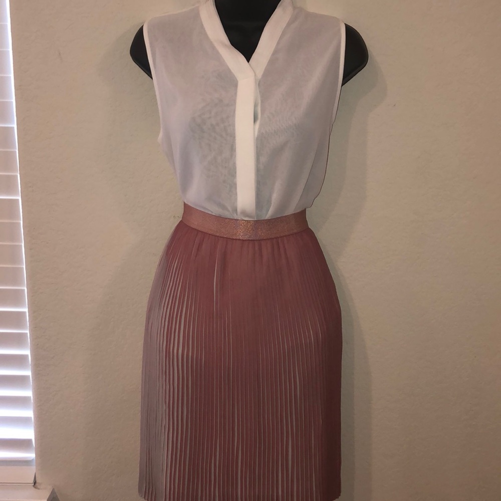 Cute skirt!